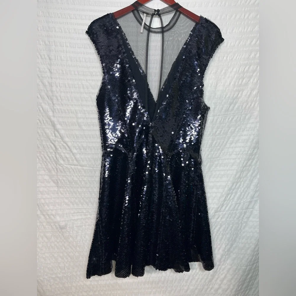 Free people women’s Dance Till Dawn sequins mini black dress size large
